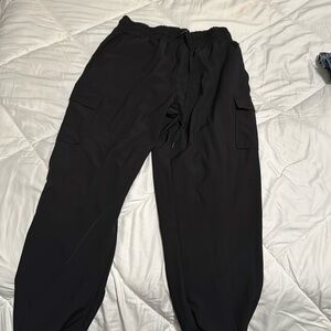 Jessica Simpson Cargo Jogger -medium